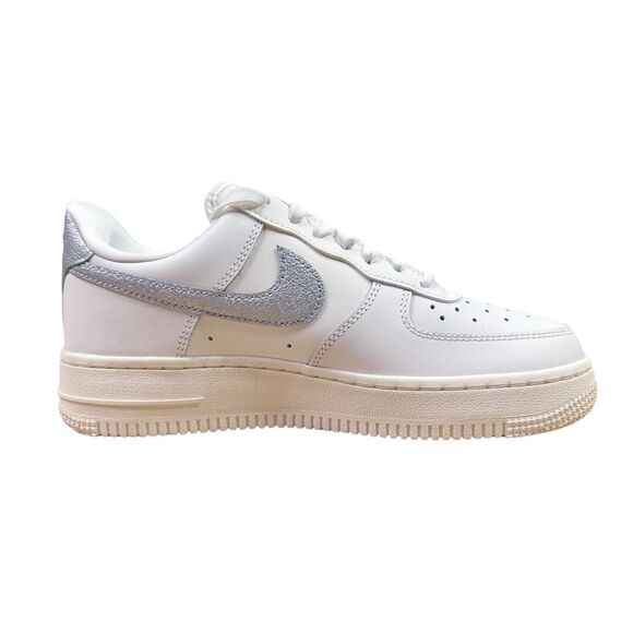 Nike Air Force 1 ‘07 ESS TRND Size 6.5 Women’s Summit White / Metallic Silver - Picture 4 of 14